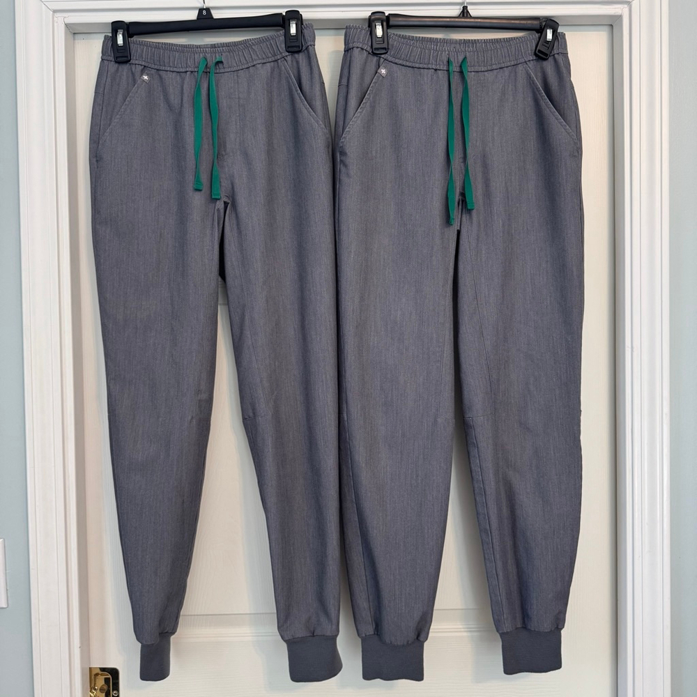 Set of 2 FIGS Tansen Graphite Gray Green Jogger Scrub Pants XS Men’s